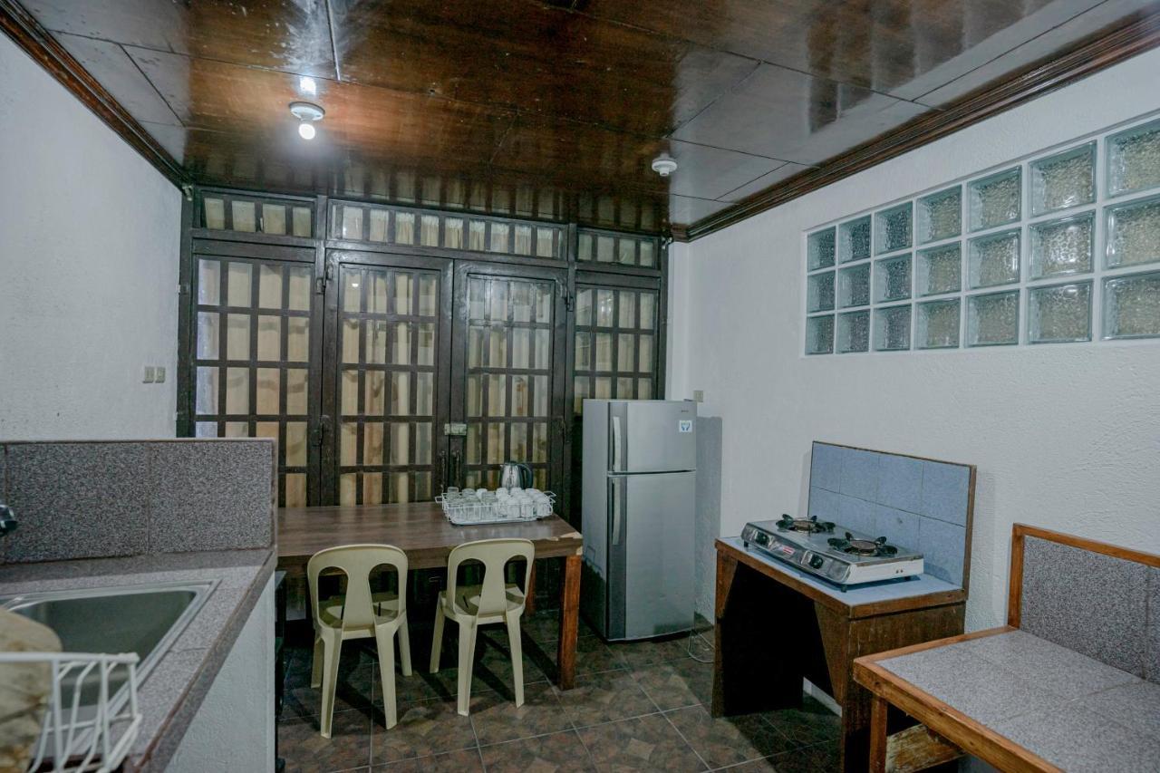 Oyo 760 Tiptop Vacation Homes Baguio City Exterior photo
